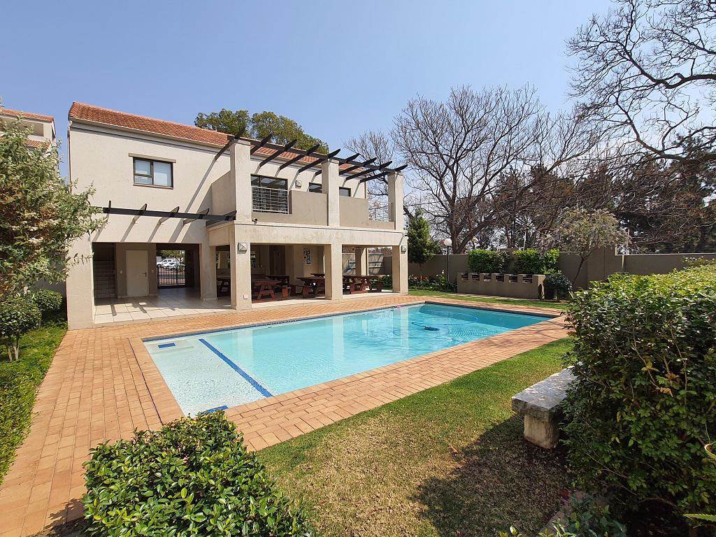 1 Bed Apartment in Bryanston photo number 16