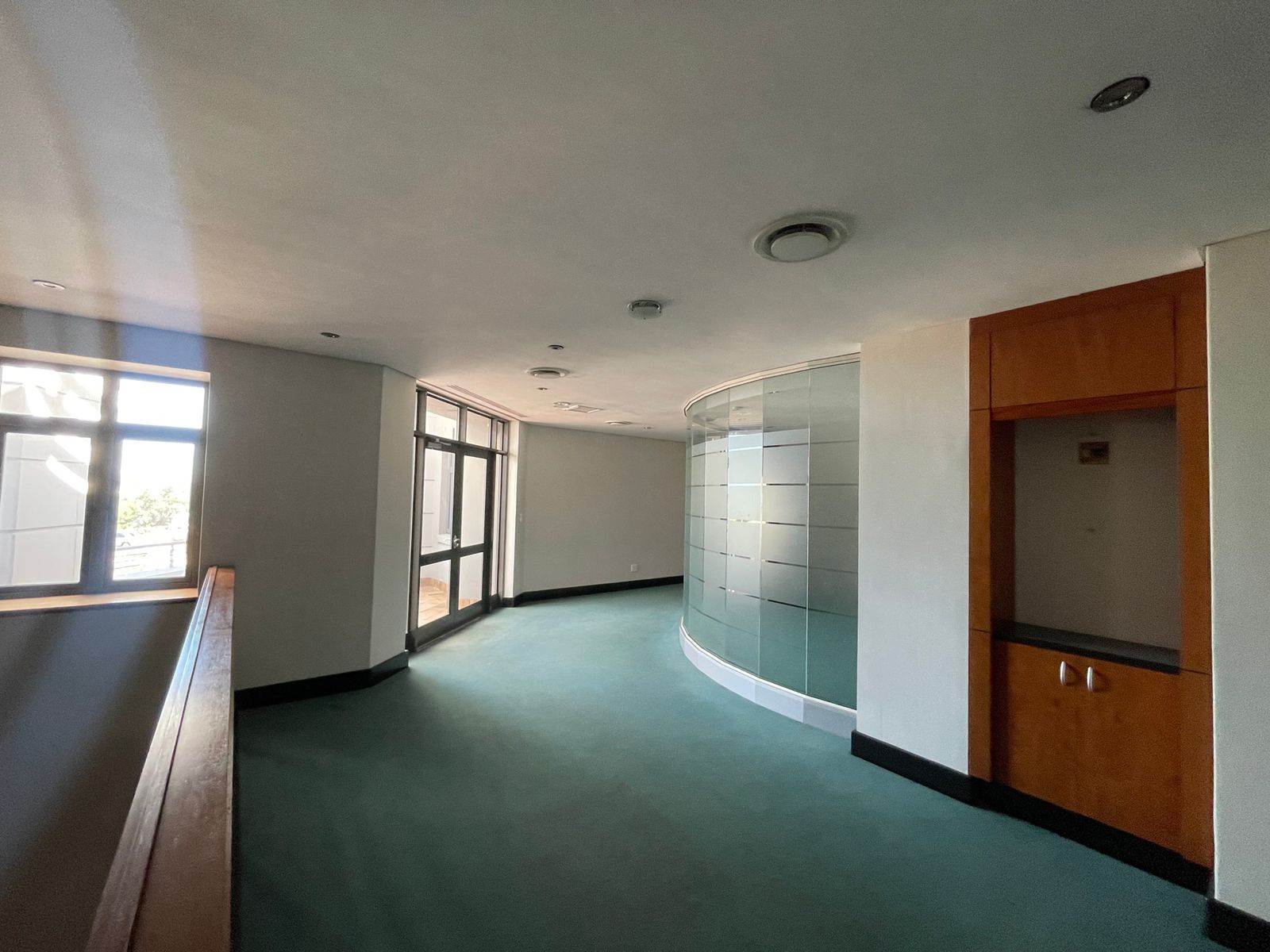 870  m² Commercial space in Century City photo number 3