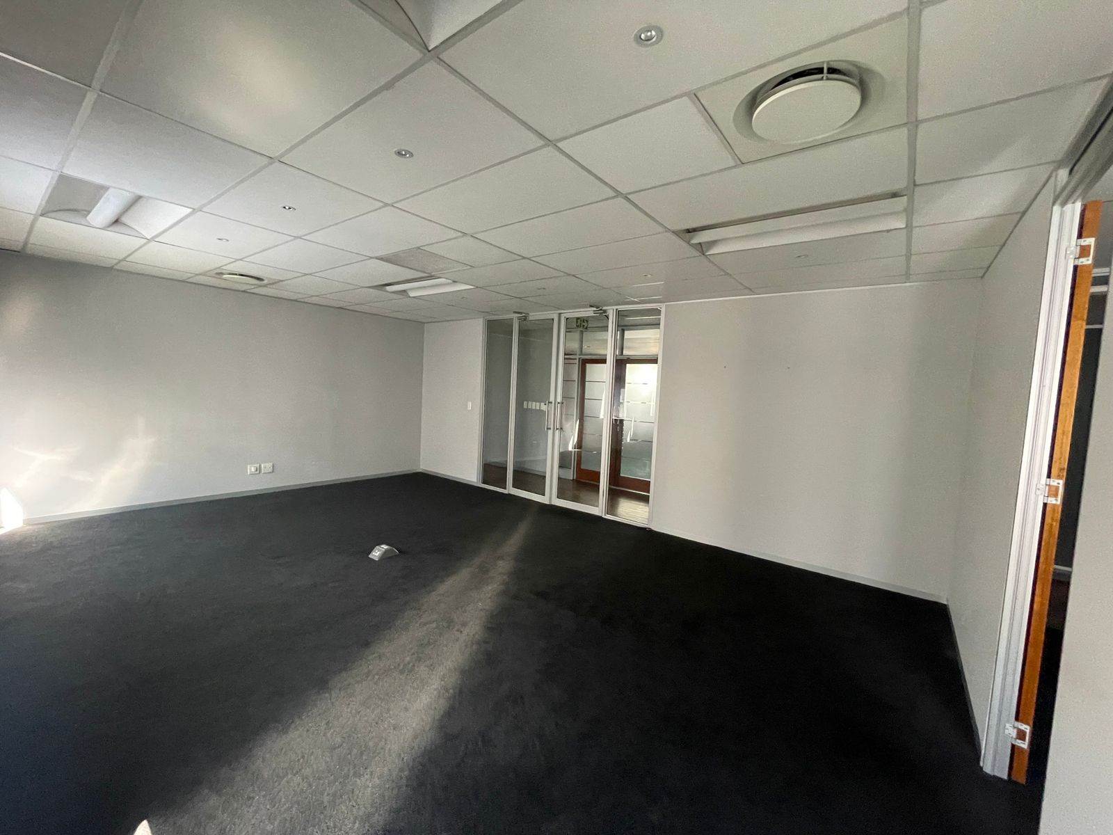 870  m² Commercial space in Century City photo number 6
