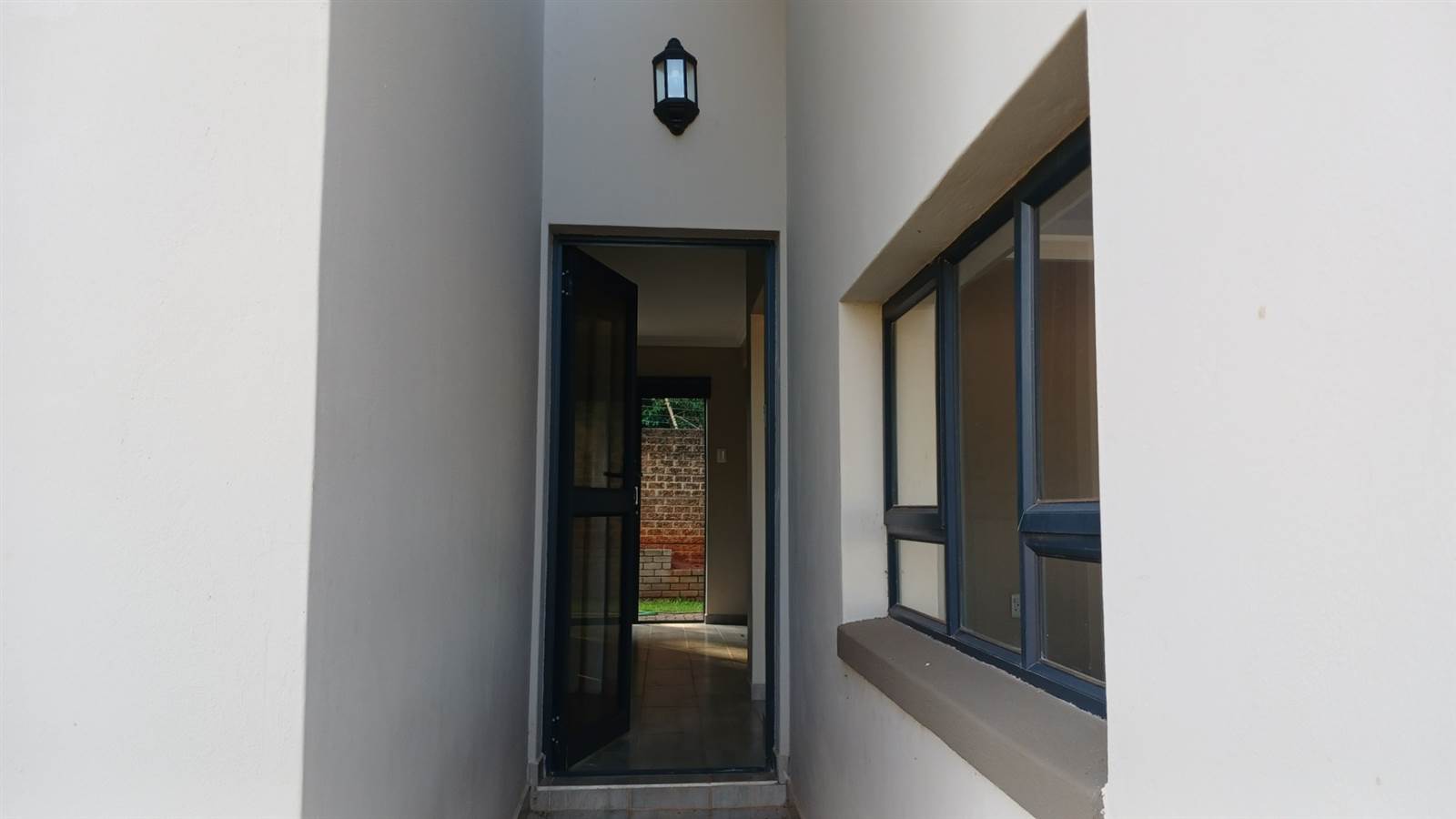 3 Bed Townhouse in Tzaneen photo number 2