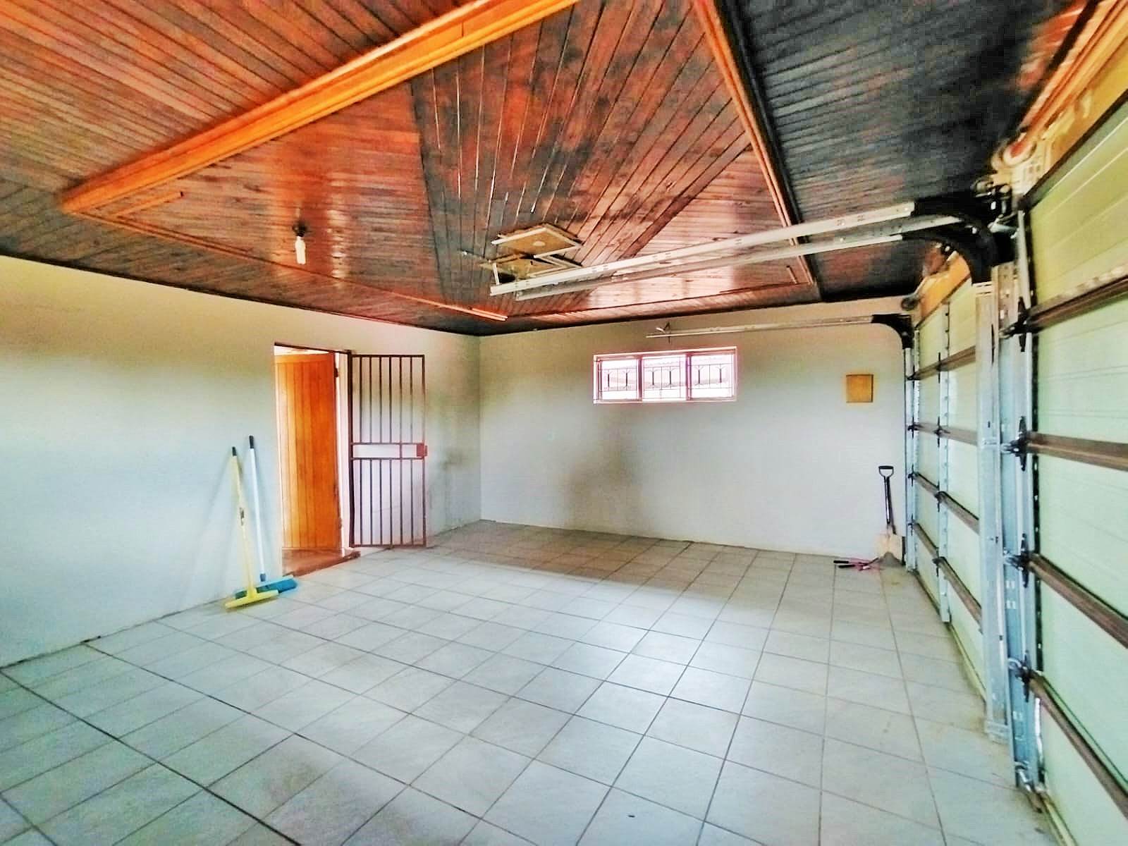 6 Bed House in Soshanguve photo number 27