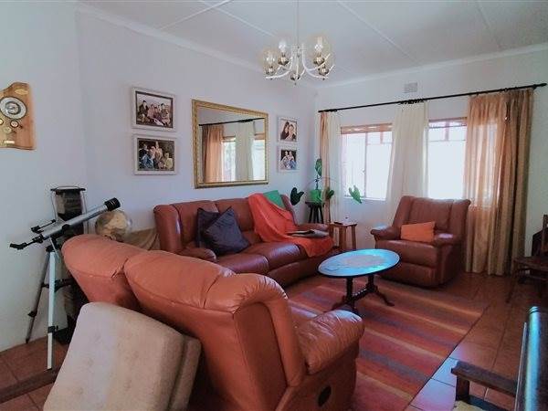 7 Bed House in Jeffreys Bay photo number 9