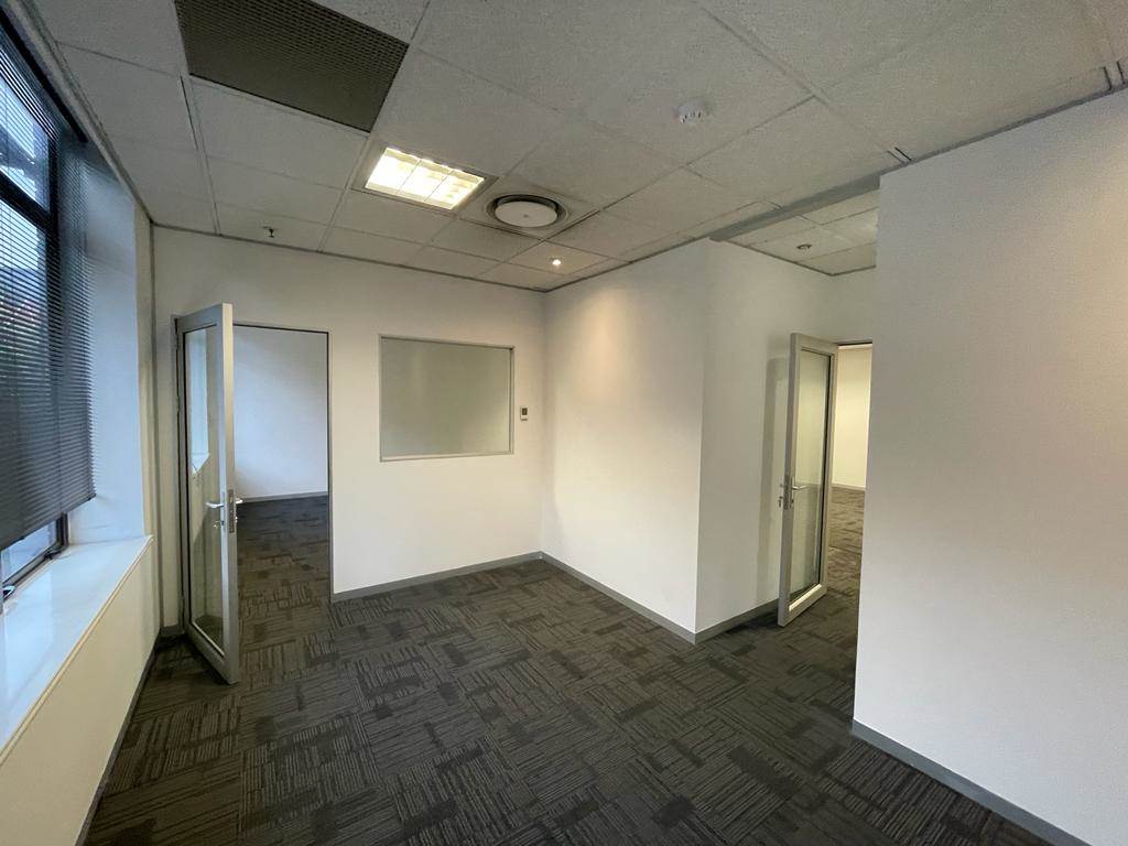 215  m² Commercial space in Melrose Arch photo number 17