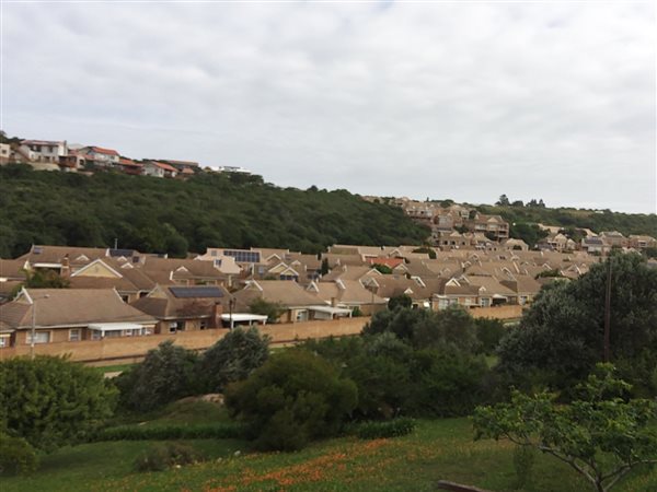 792 m² Land available in Bergsig