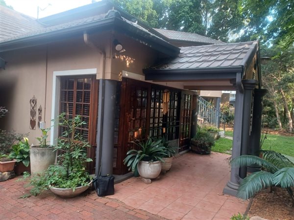 3 Bedroom House 3 Bedroom House