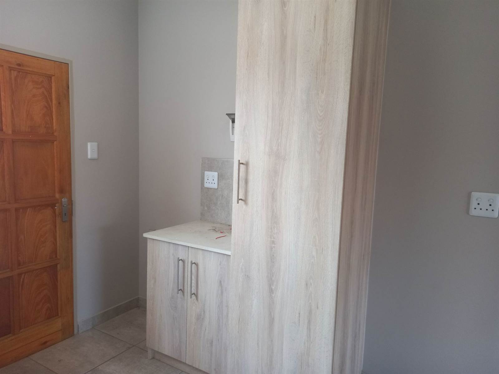 3 Bed Apartment in Witbank Central photo number 13