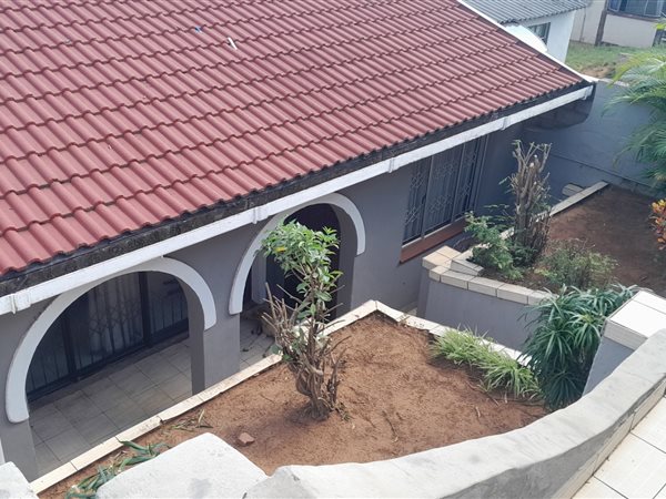 3 Bedroom House 3 Bedroom House