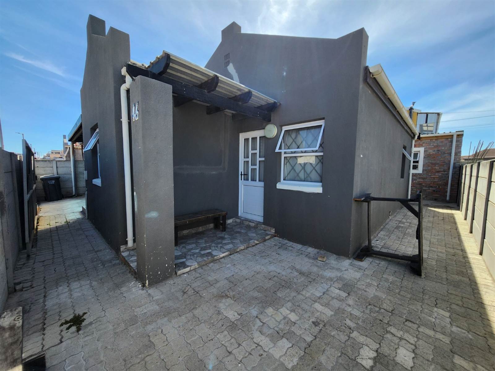 4 Bed House in Strandfontein photo number 17