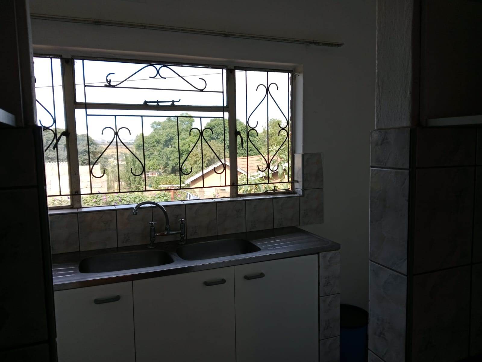 3 Bed House in Estcourt photo number 7