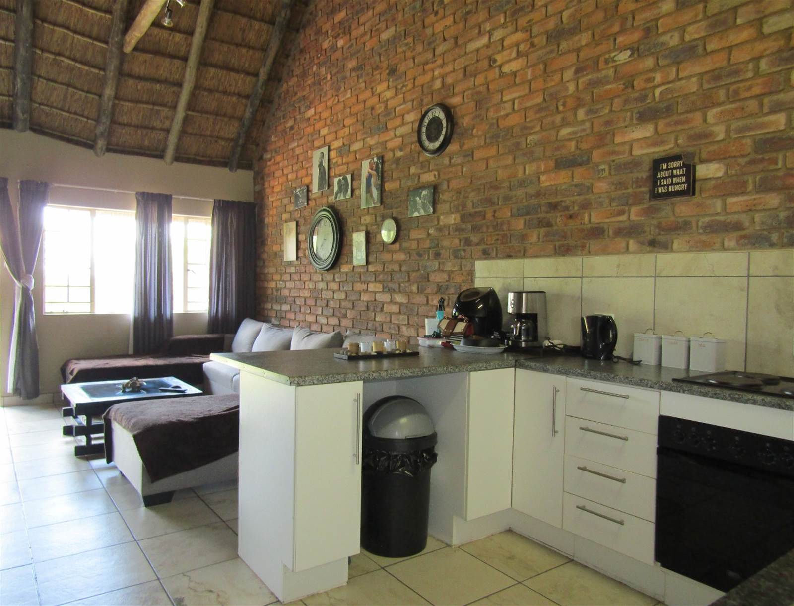2 Bed Townhouse in Mnandi AH photo number 3