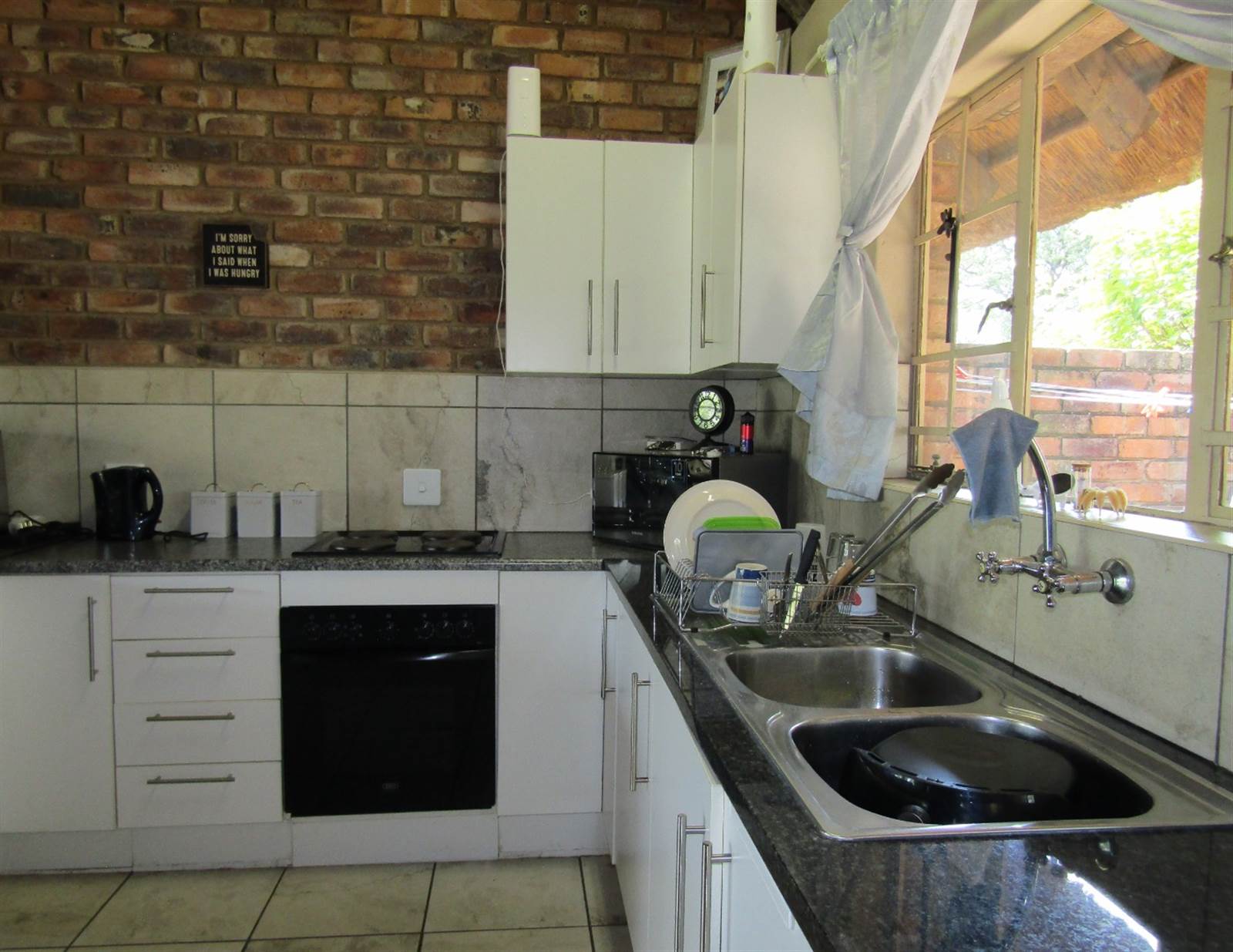 2 Bed Townhouse in Mnandi AH photo number 5
