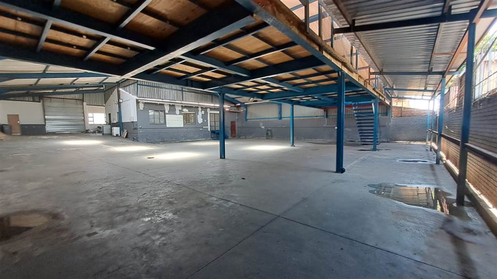 500  m² Industrial space in Silverton photo number 8