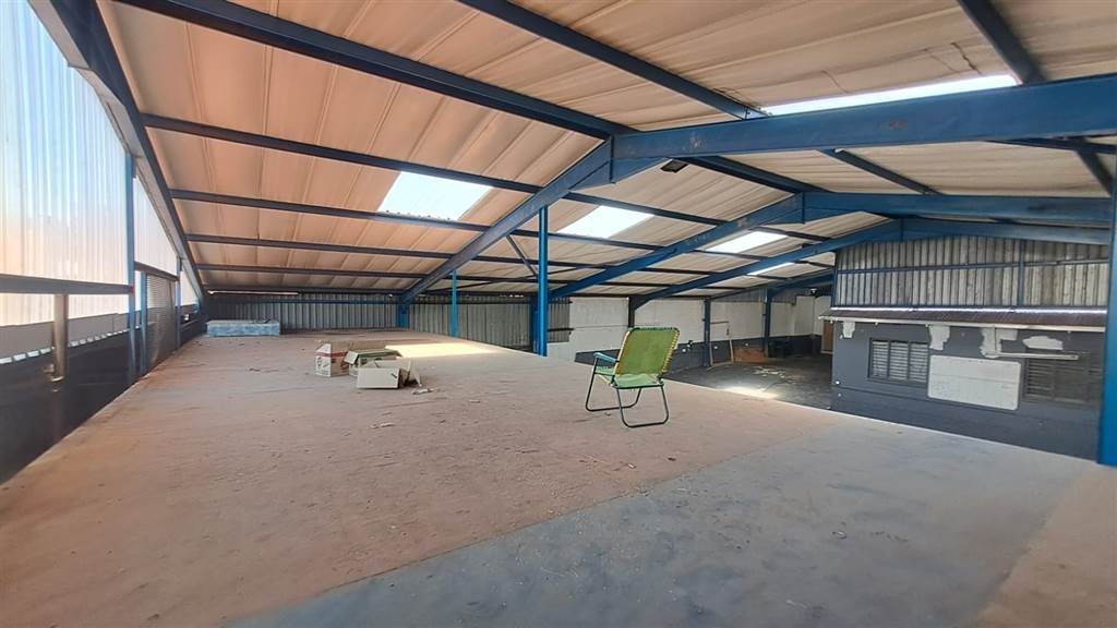 500  m² Industrial space in Silverton photo number 6