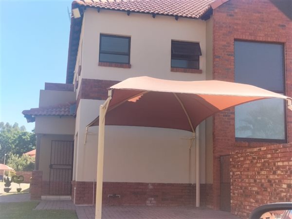 3 Bed Townhouse in Waterval East
