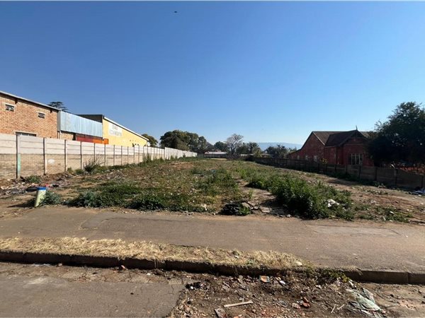 2 211 m² Land 2 211 m² Land