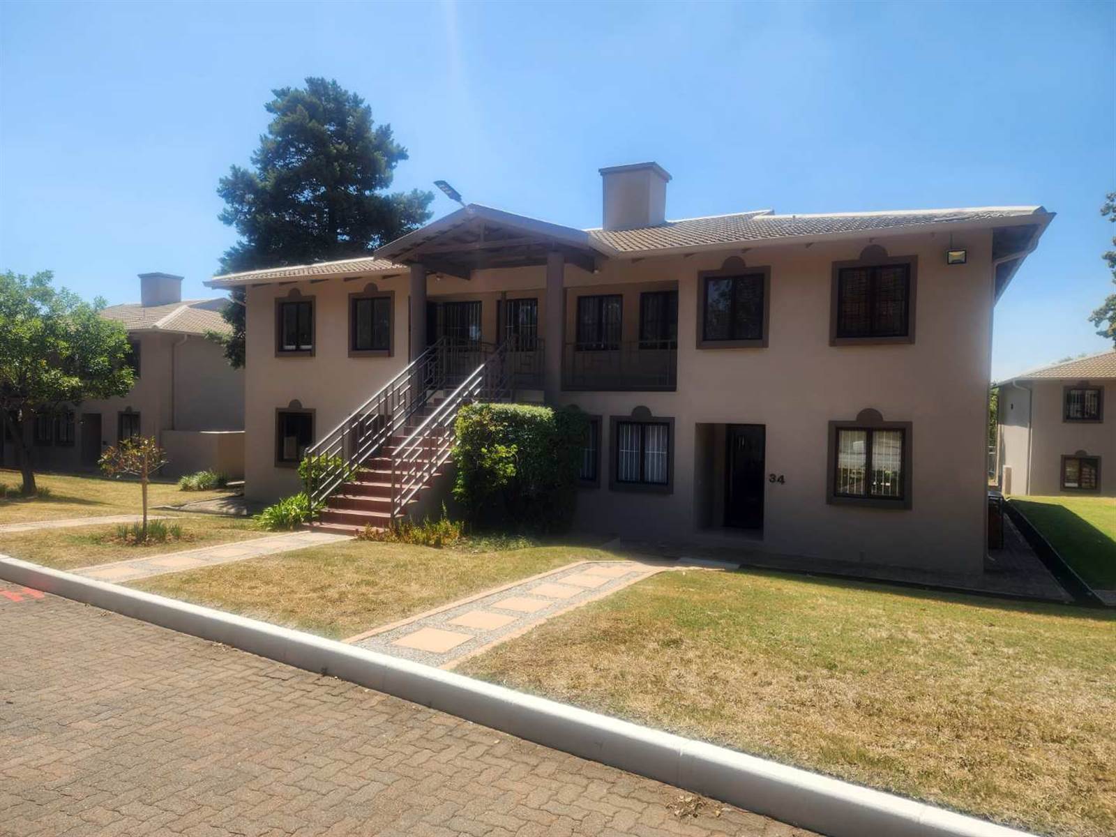 2 Bed Apartment in Lonehill photo number 10