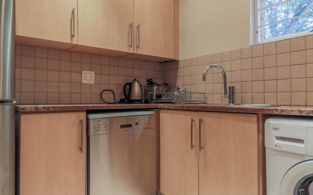 2 Bed Apartment in Strathavon photo number 13