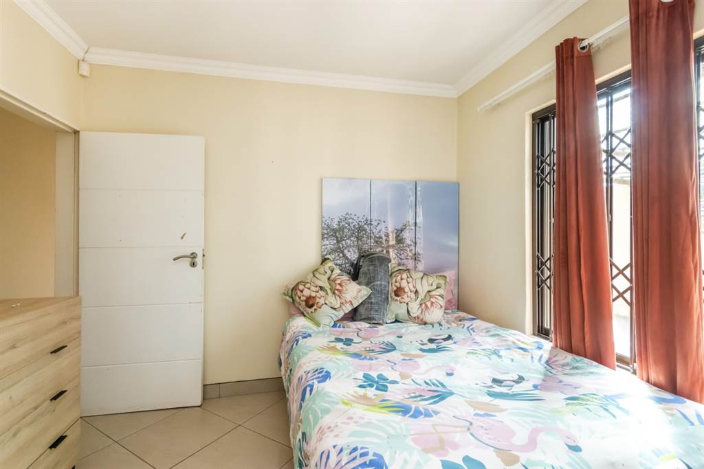 3 Bed House in Bloubosrand photo number 15