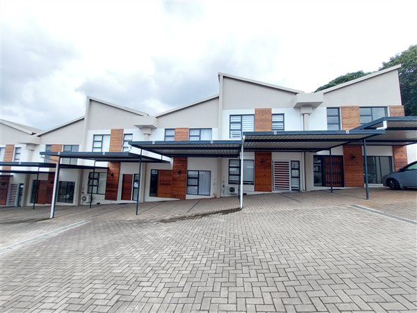 4 Bedroom Townhouse 4 Bedroom Townhouse