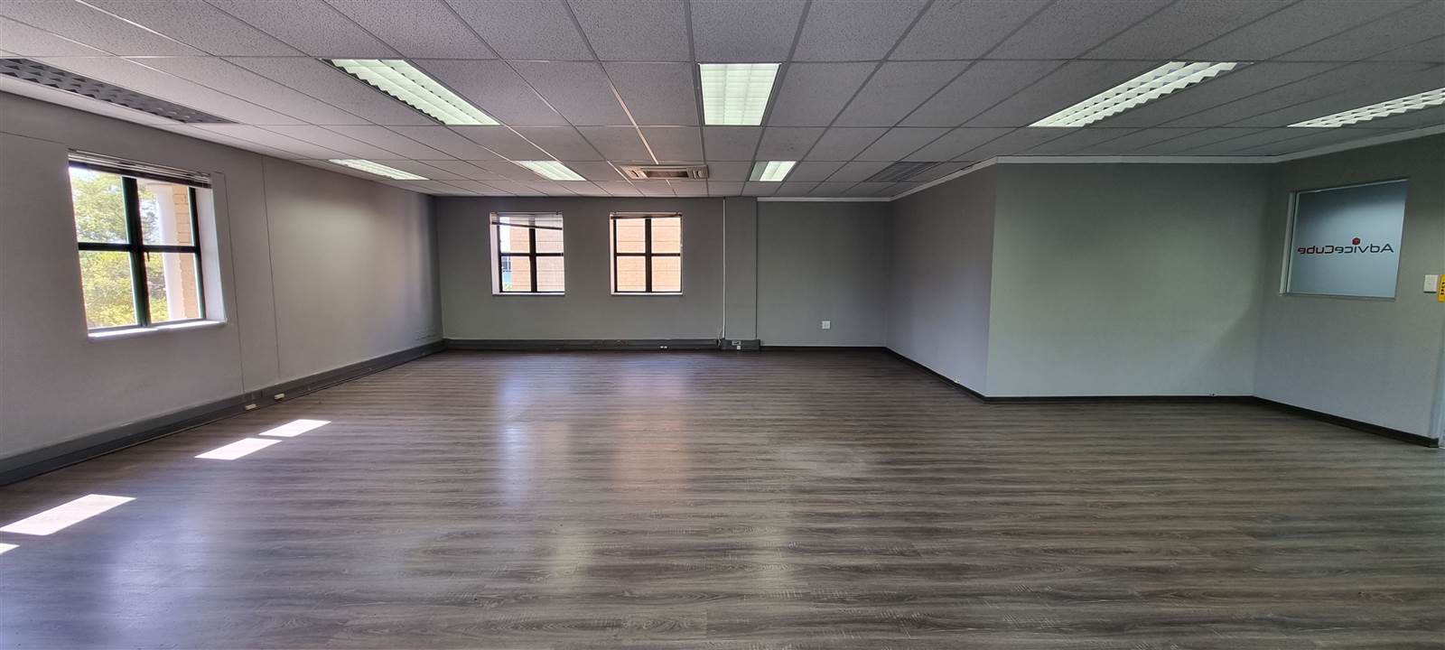 587  m² Commercial space in Bryanston photo number 24