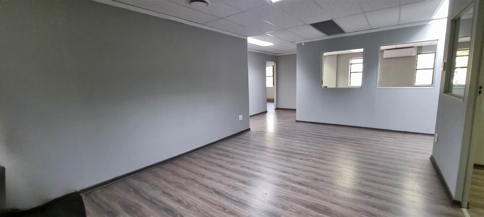 587  m² Commercial space in Bryanston photo number 8