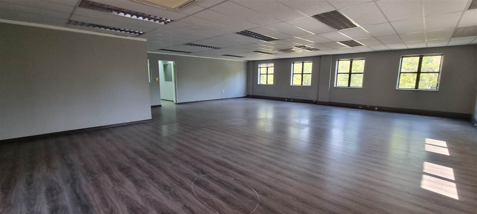 587  m² Commercial space in Bryanston photo number 22