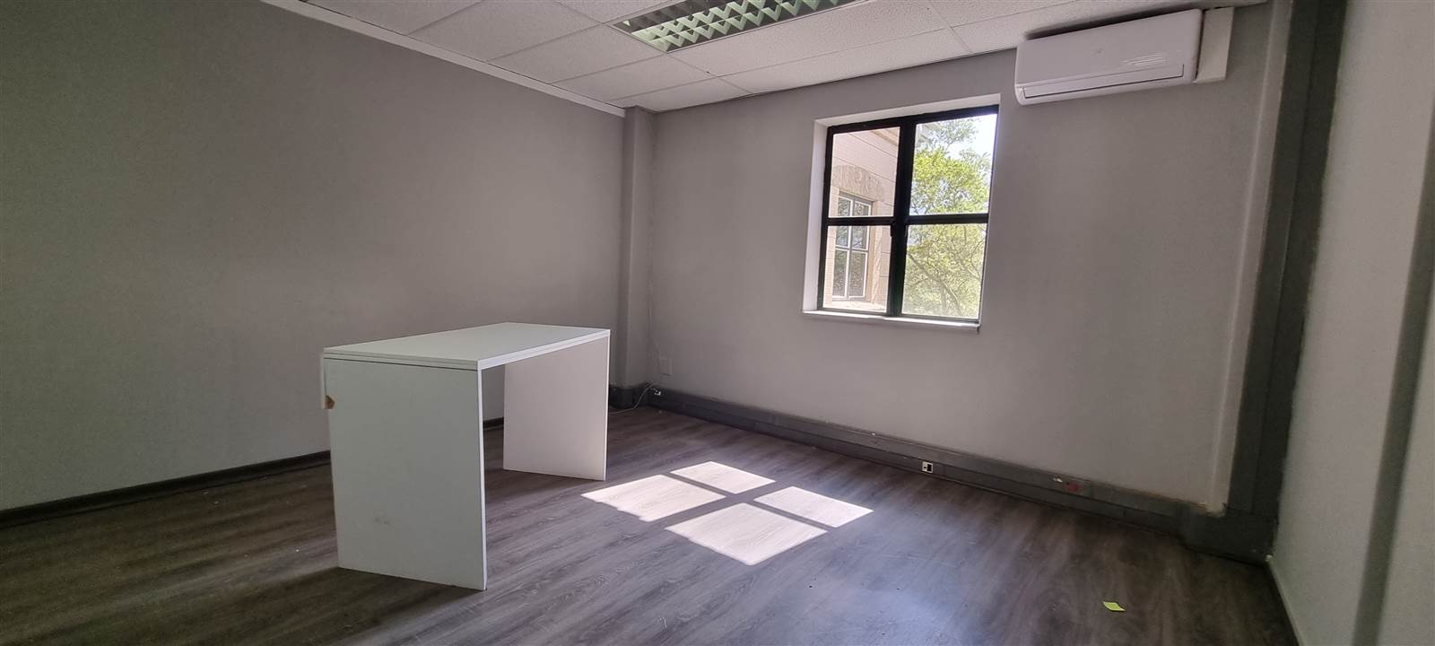 587  m² Commercial space in Bryanston photo number 30