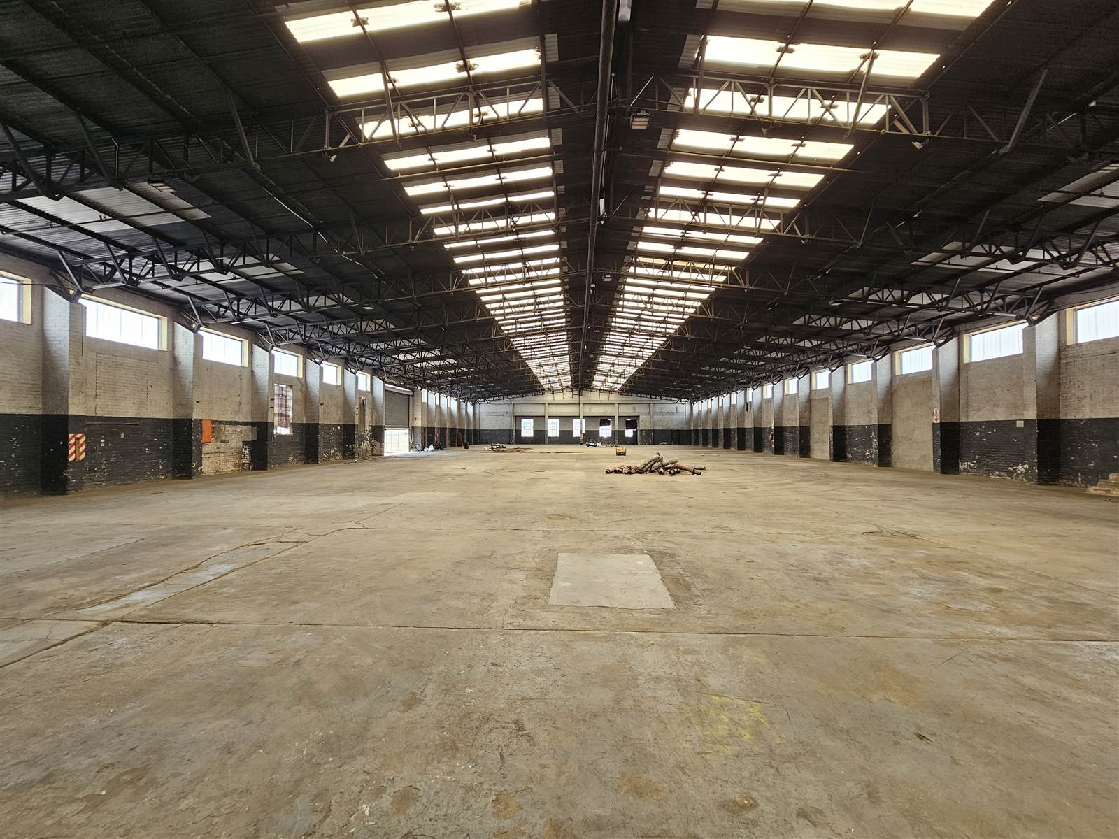 2117  m² Industrial space in Benoni South photo number 3