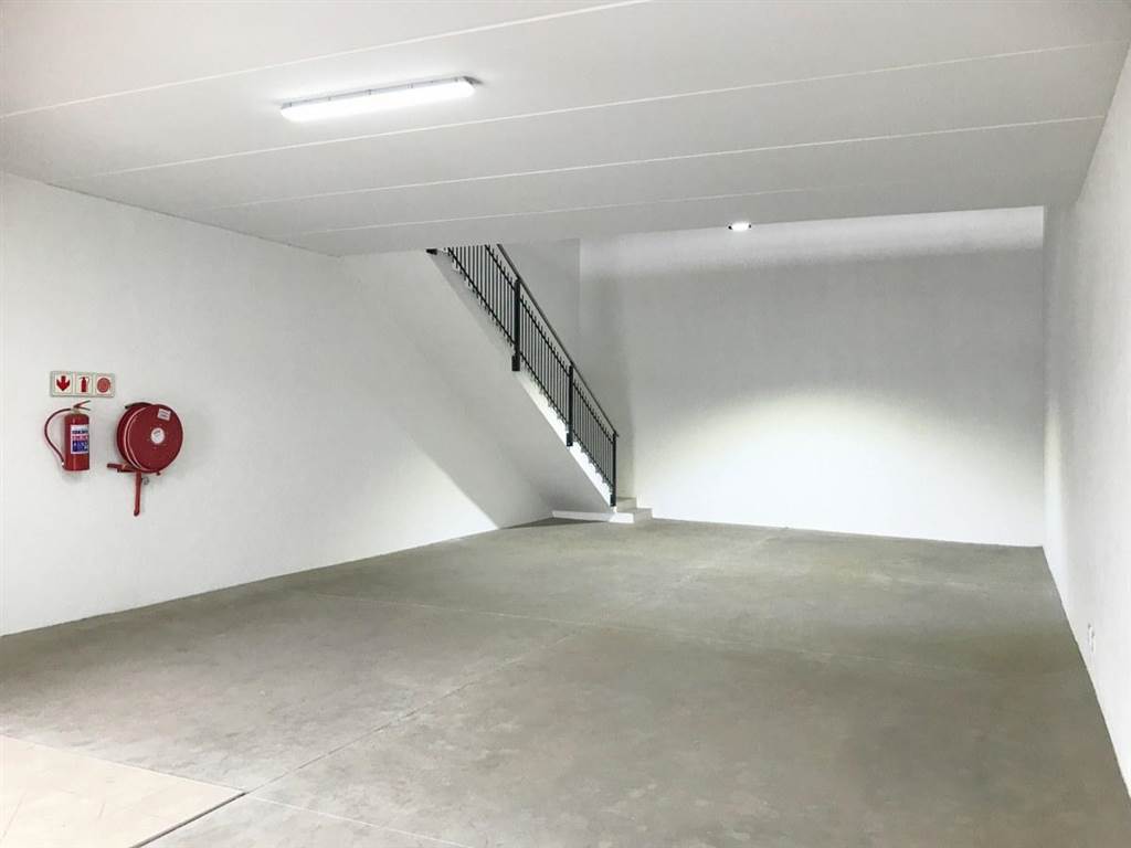 213  m² Industrial space in Spartan photo number 13