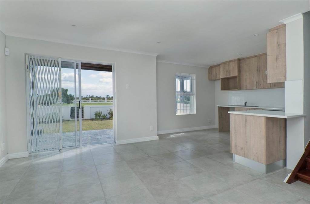 2 Bed House in Parsons Vlei photo number 2