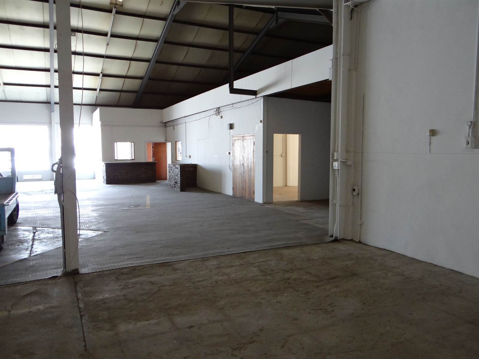 Industrial space in Beaufort West photo number 18