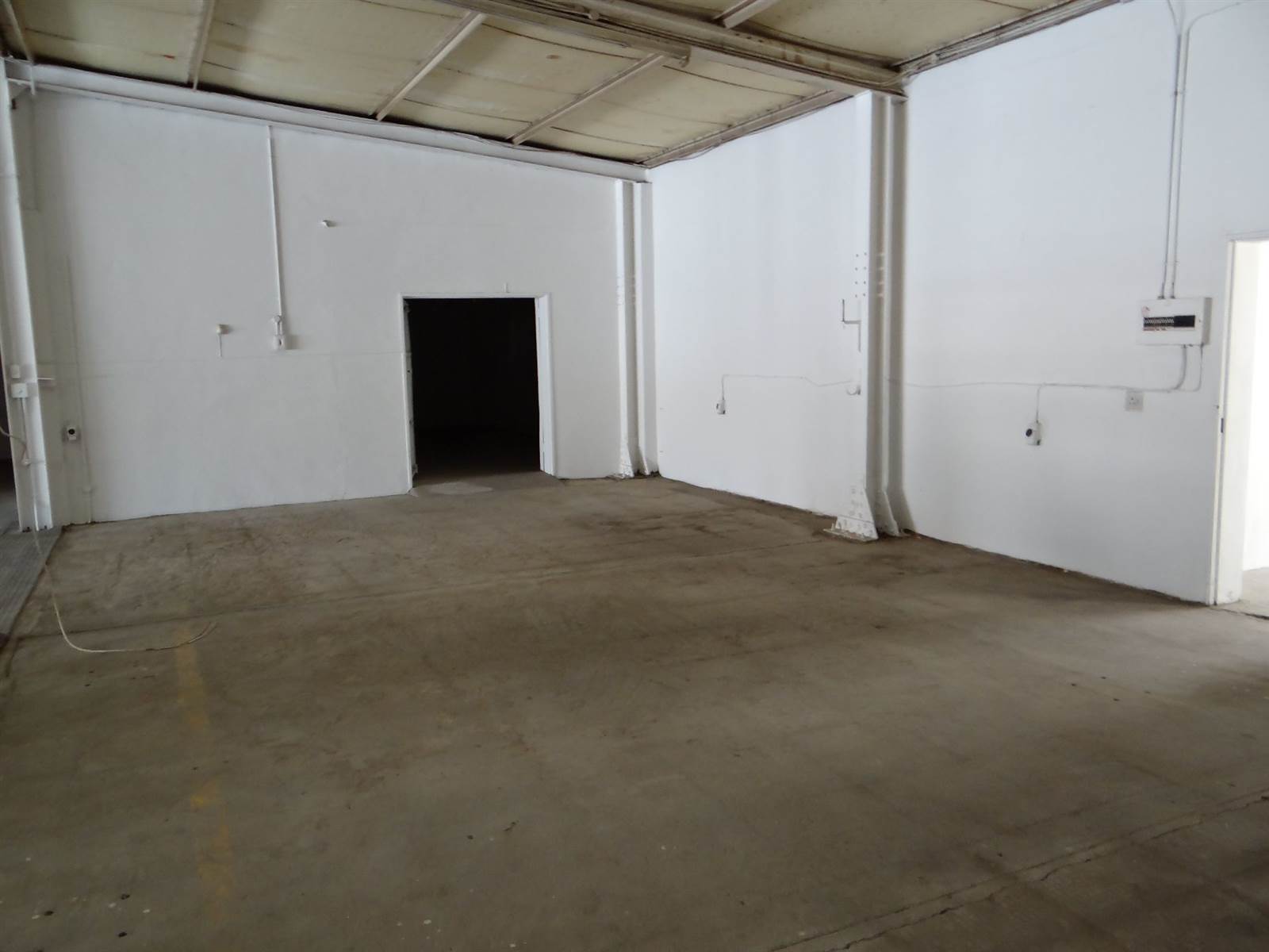 Industrial space in Beaufort West photo number 7