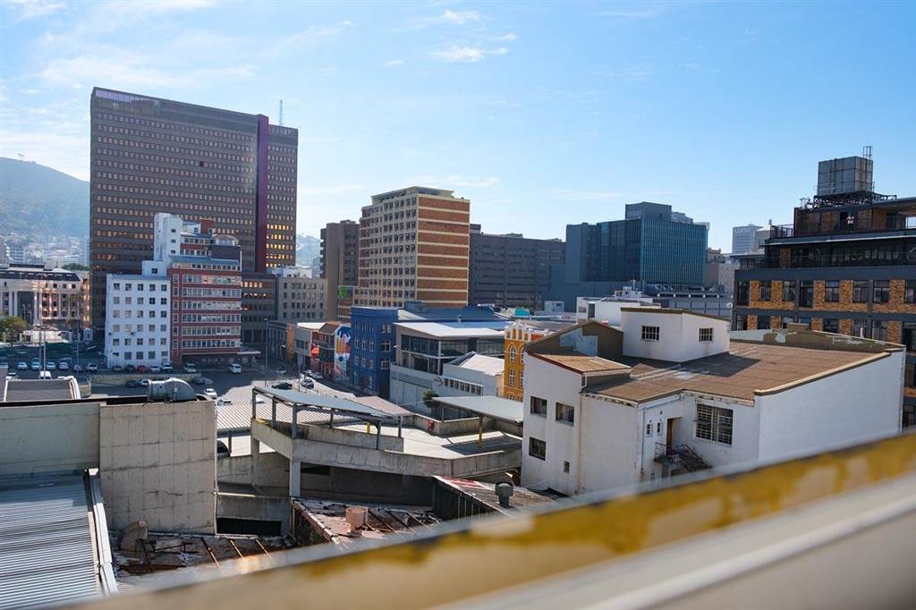 1 Bed Apartment in Cape Town City Centre photo number 19