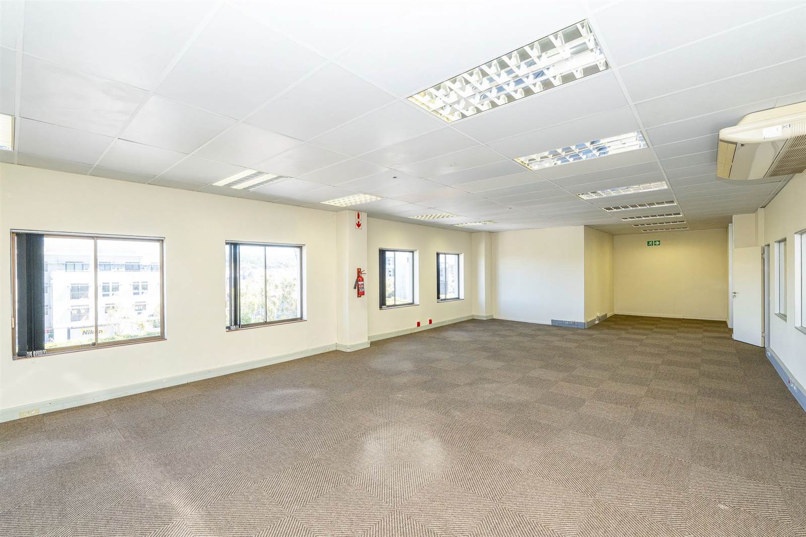 803  m² Commercial space in Oakdale photo number 17