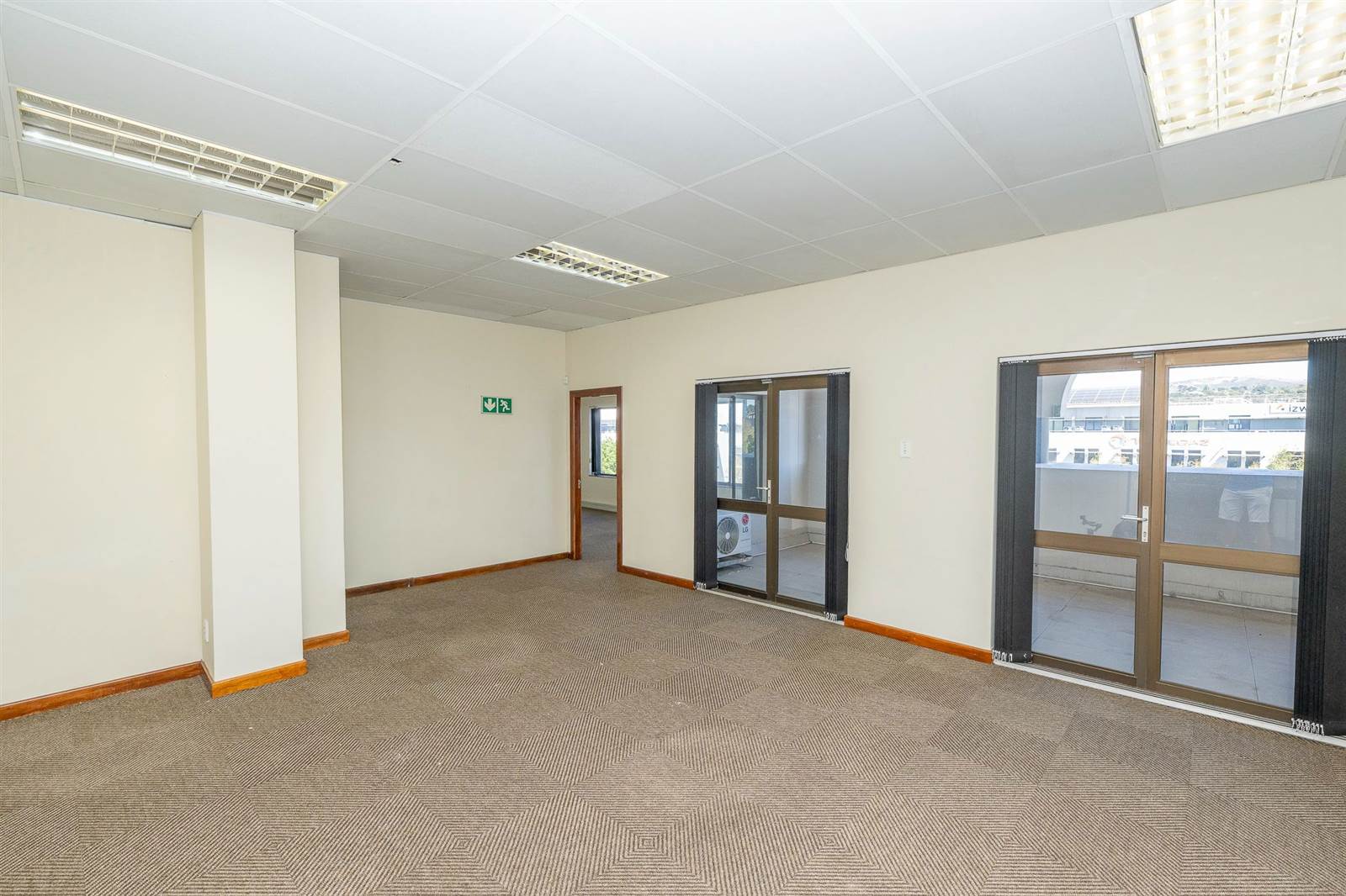 803  m² Commercial space in Oakdale photo number 4