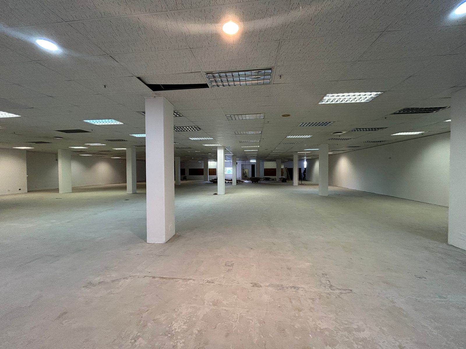1146  m² Commercial space in Florida North photo number 18