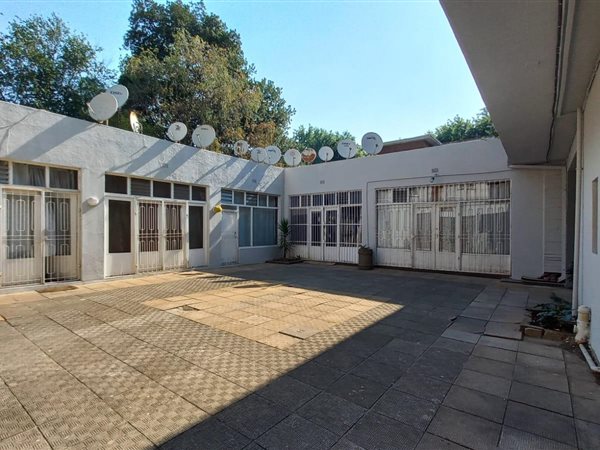 263  m² Commercial space in Blairgowrie