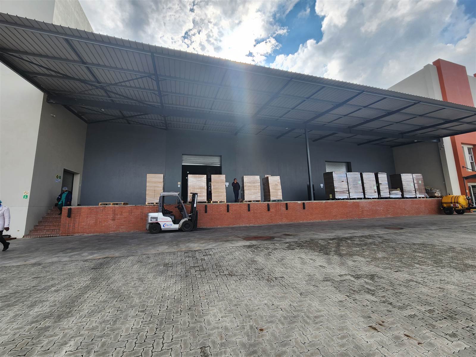 3434  m² Industrial space in Roodepoort Central photo number 18