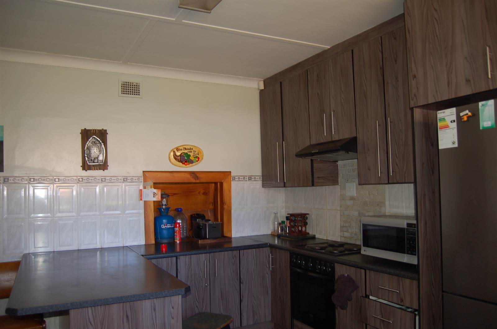 5 Bed House in Carletonville photo number 6