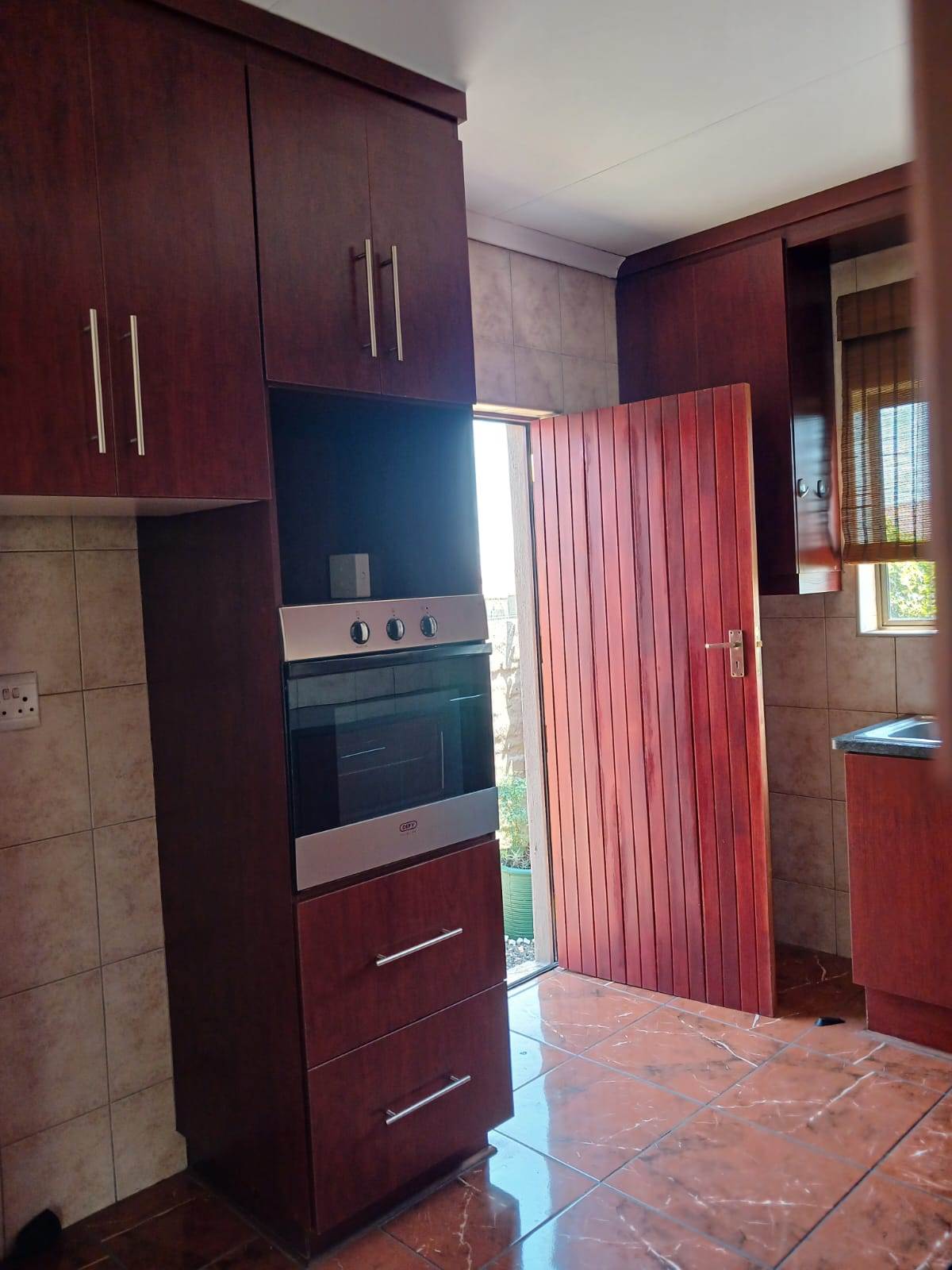 2 Bed House in Secunda photo number 14