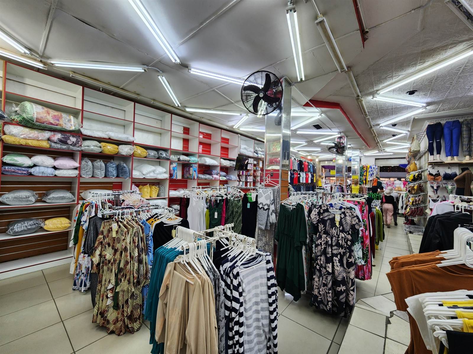 300  m² Retail Space in Durban CBD photo number 3