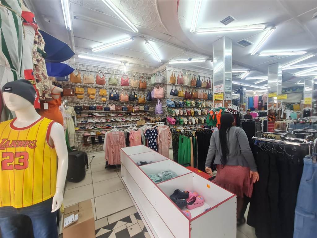 300  m² Retail Space in Durban CBD photo number 10