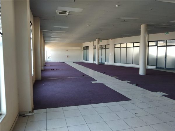 538  m² Commercial space