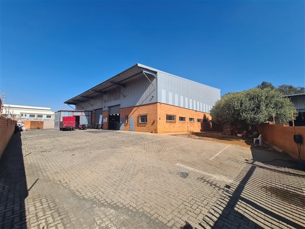 1 871  m² Industrial space