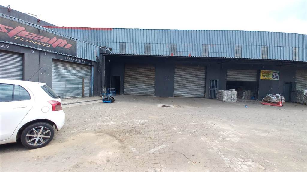 150  m² Industrial space in City West photo number 1