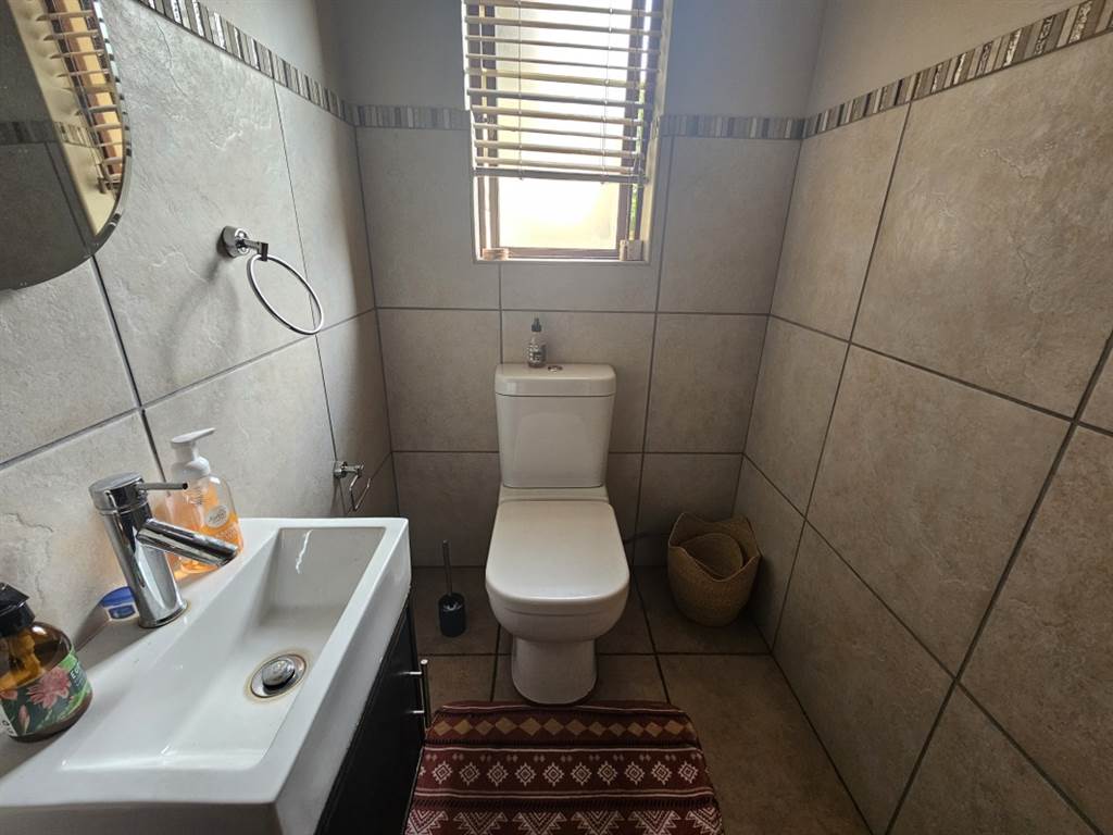 3 Bed House in Raslouw Manor photo number 9