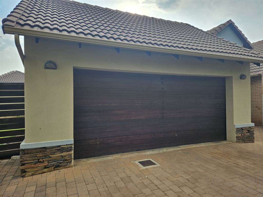 3 Bed House in Raslouw Manor photo number 29
