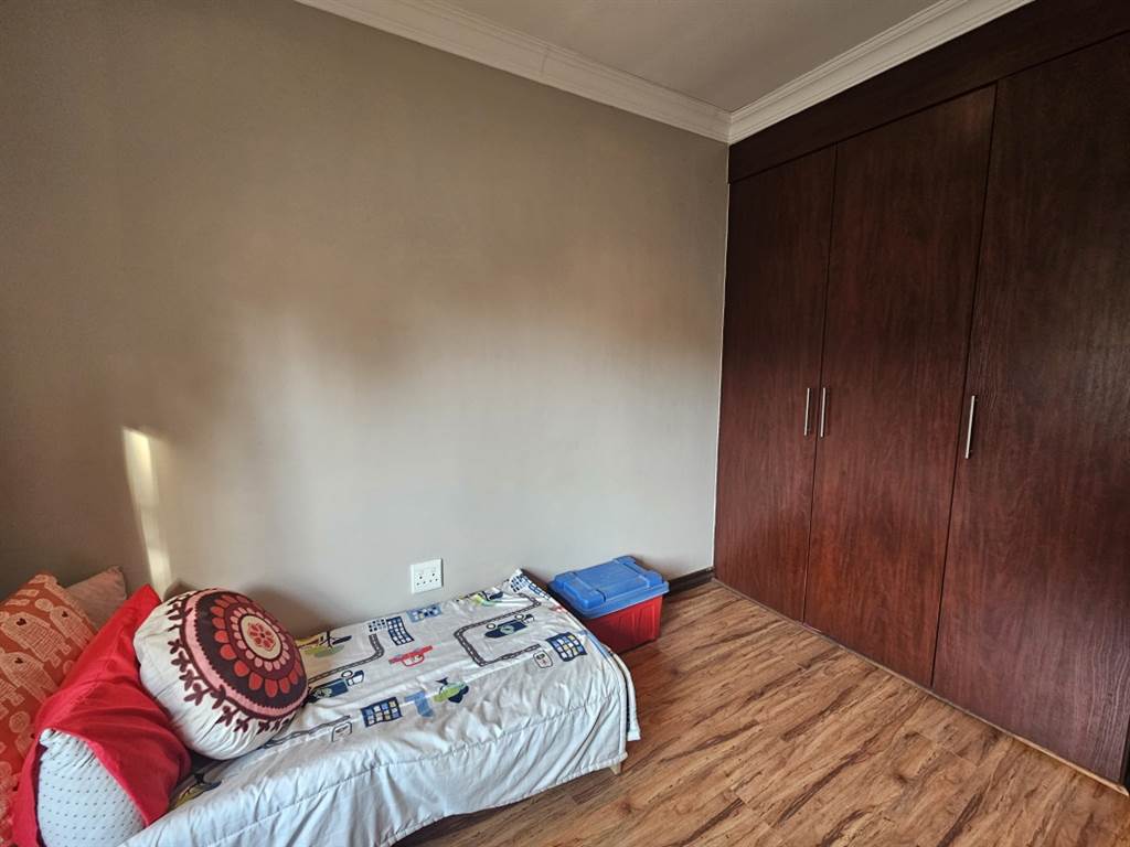 3 Bed House in Raslouw Manor photo number 21