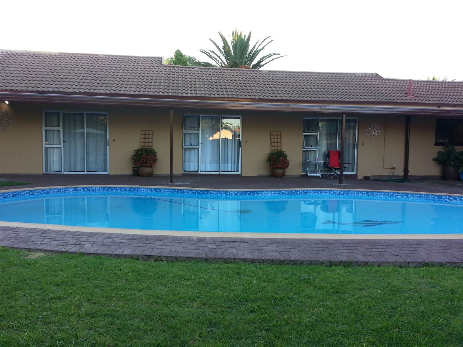 Bachelor apartment in Vaalpark photo number 1