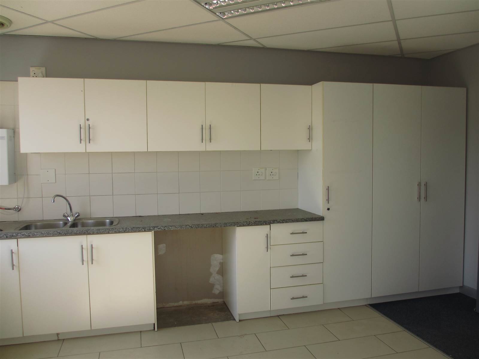 1897  m² Commercial space in Fourways photo number 15